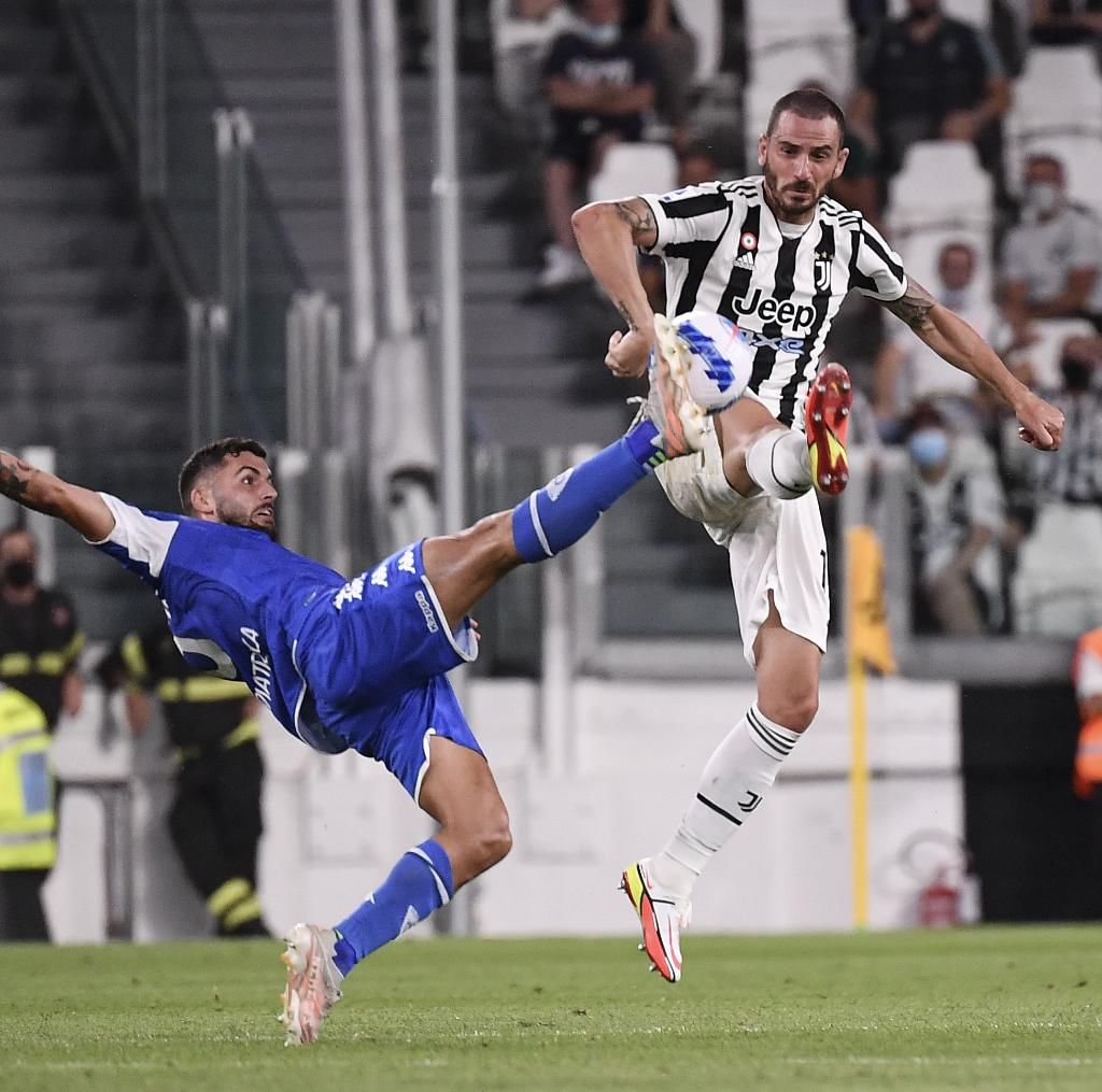 美因茨2-1逆转佛罗伦萨，李在城补时绝杀，霍勒巴赫破门